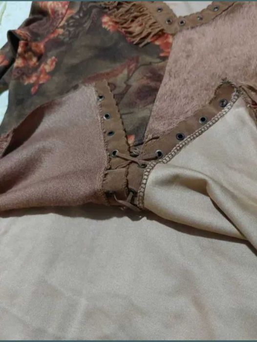 Bluza trendy cu franjuri și pluș
