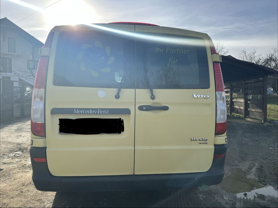 Vând Mercedes VITO 111 CDI