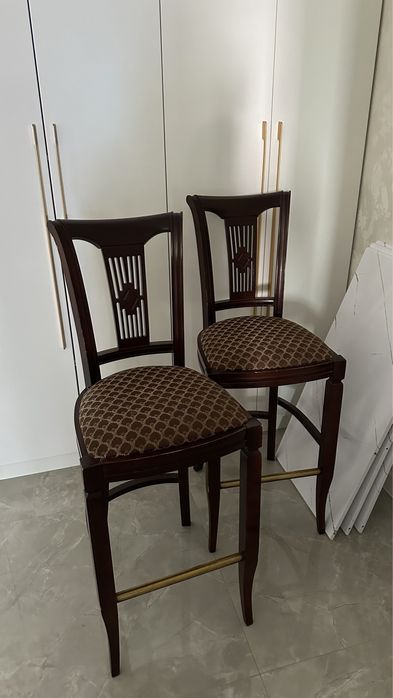 Продам 2 стульи