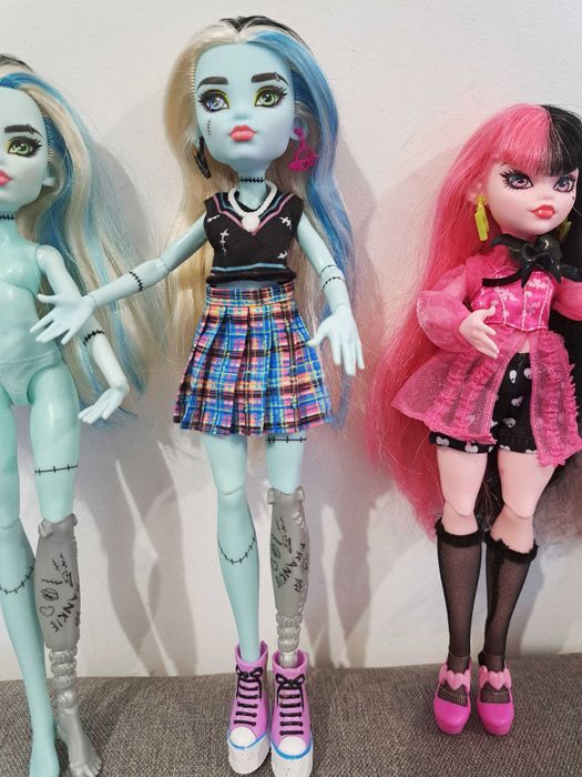 Lot 4 papusi Monster High