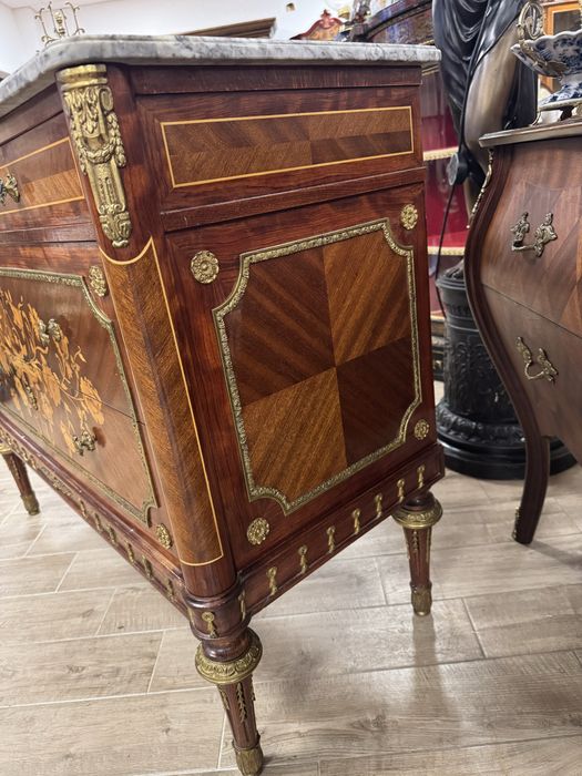 Comoda din lemn masiv cu intarsii, elemente bronz si blat marmura