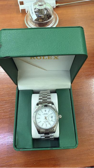 Часы ручные ROLEX. HUBLOT.