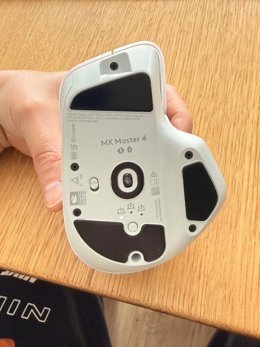 Logitech MX Master 4 - Grey