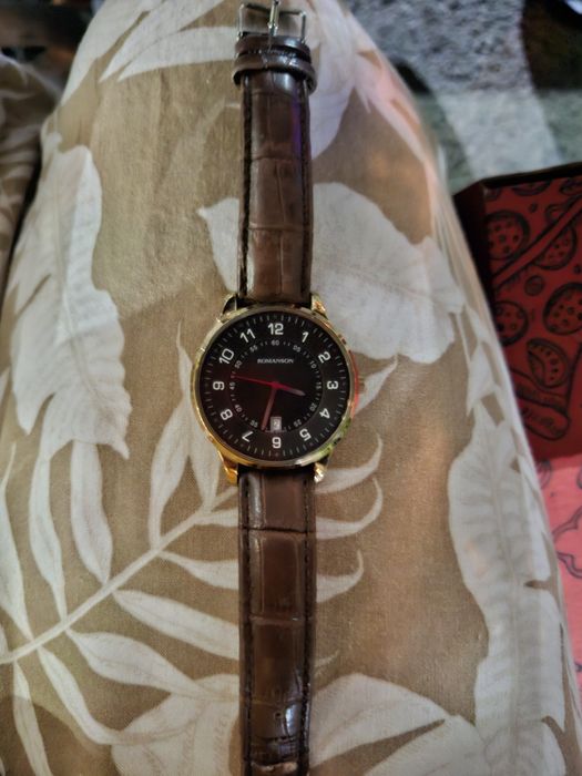 Часы romanson продам