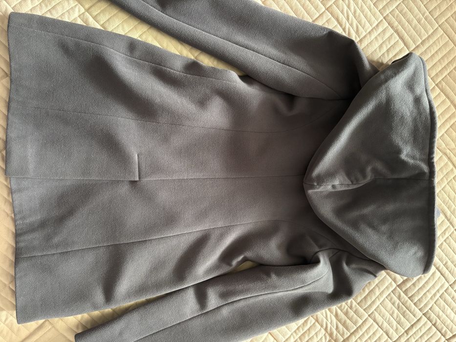 Продам пальто 44р