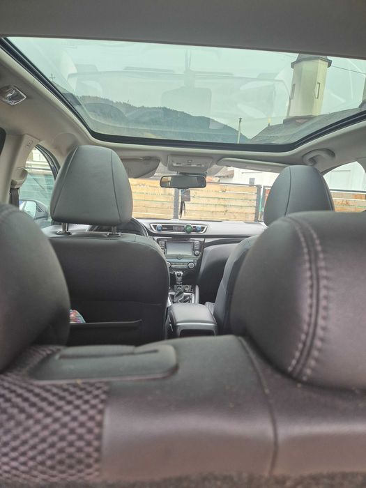 Nissan Qashqai 1,5 DCI, 110 CP, echipare TEKNA