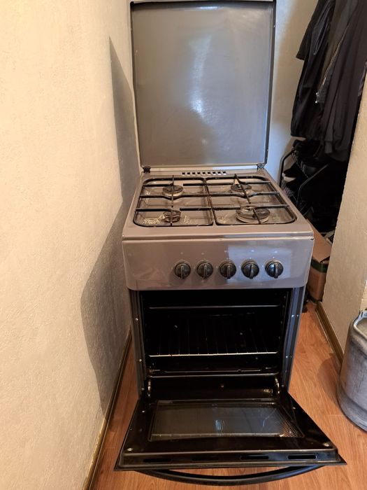 Продам духовку газовую