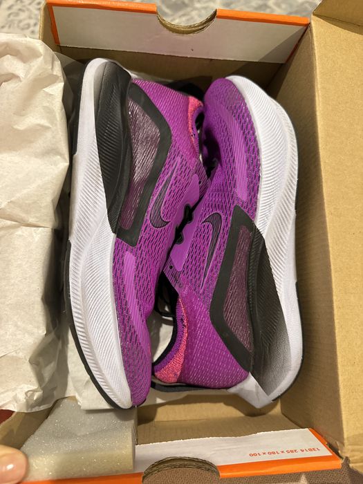 Беговые кроссовки Nike Zoom Fly 4