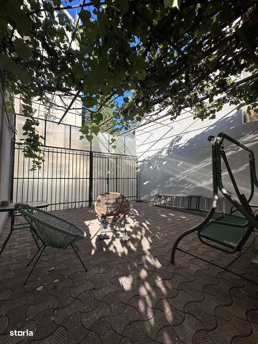 Casă de vânzare – Constanța, zona Trocadero