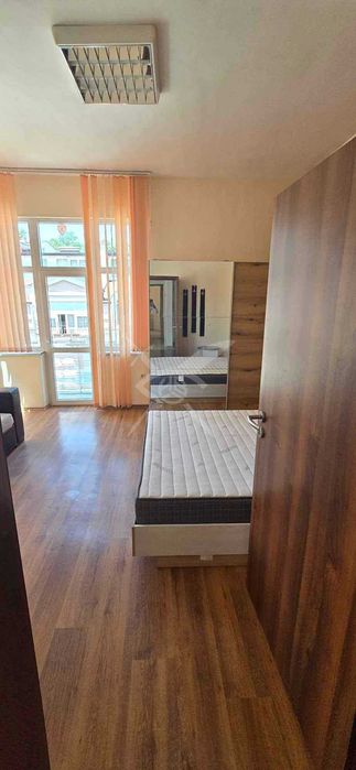 Дава се под наем Четиристаен апартамент в Пловдив, Център - 125 кв.м за 867.51 € - Снимка #5