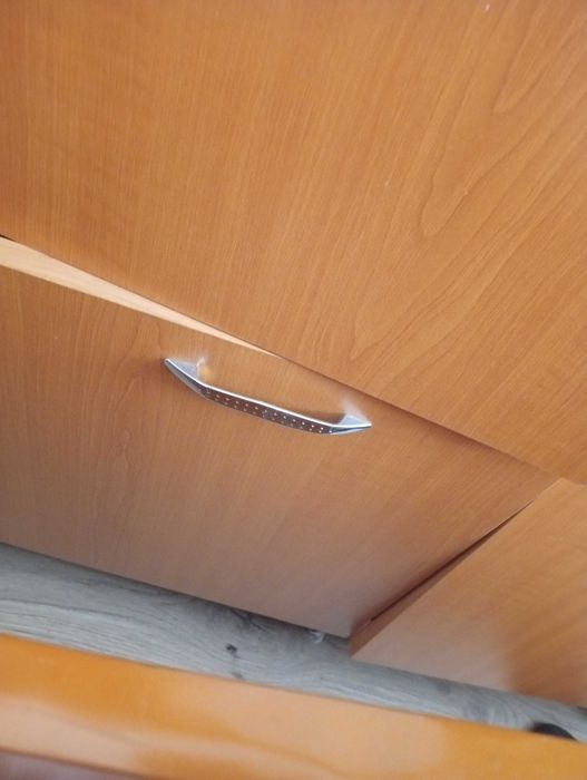 Vând dulap dormitor