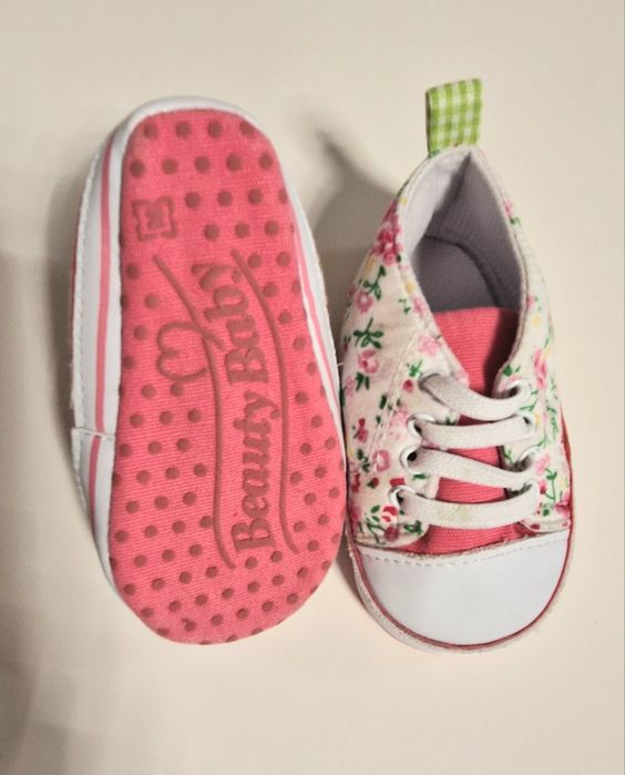 Лот якенце за момиче George, 9-12 месеца (74-80) + обувчици 19  размер