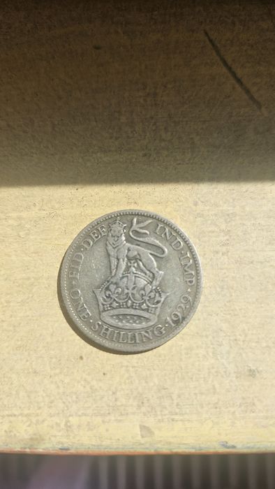 One Shilling x 3 buc