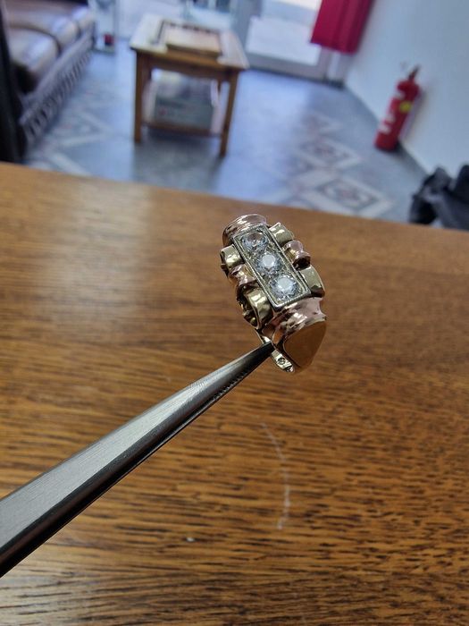 Дамски Златен Пръстен - Заложна къща Галерия 65