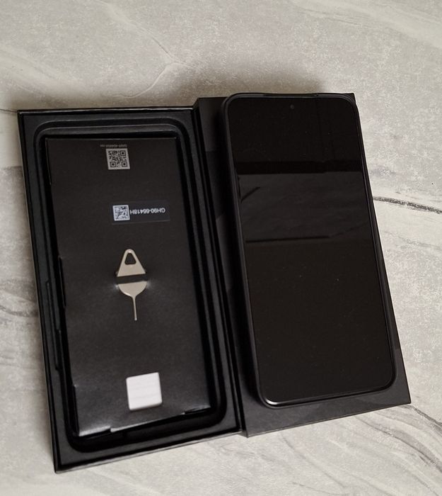 Продам телефон samsung s22