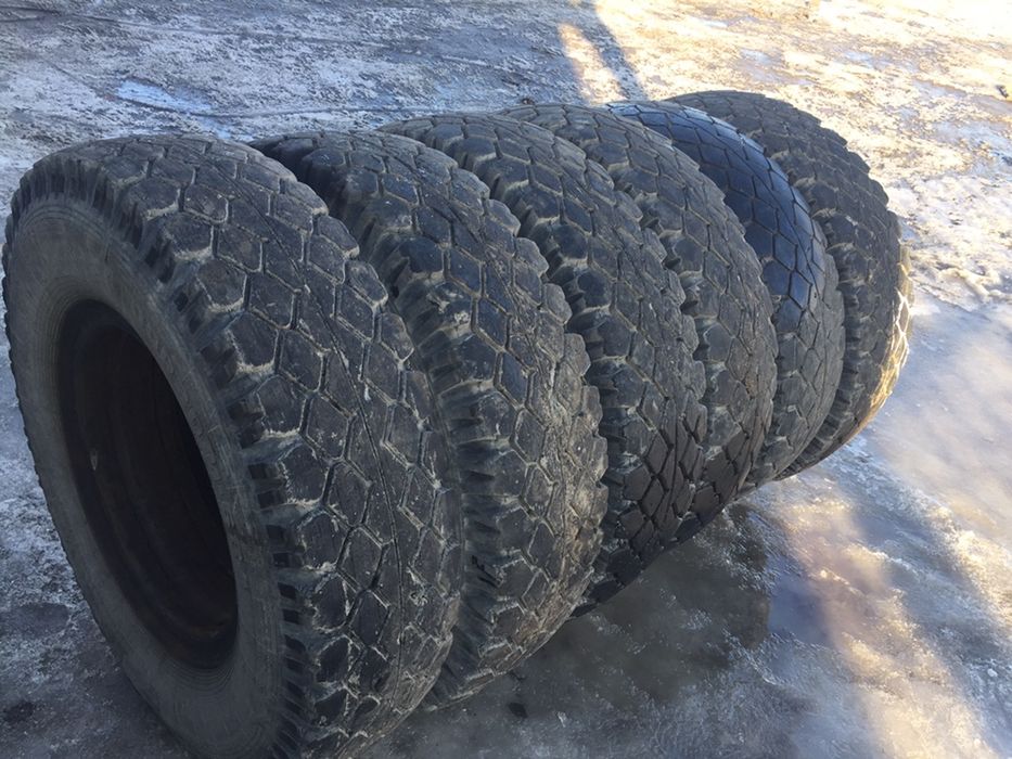 Продам резину 11. 00-20