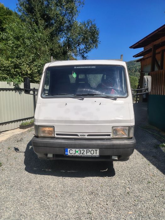 Vând Nissan trade 100, basculanta, motor 3000TD