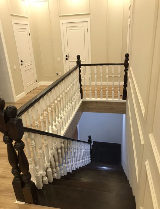 Лестницы дуб, бук, шпон, сосна