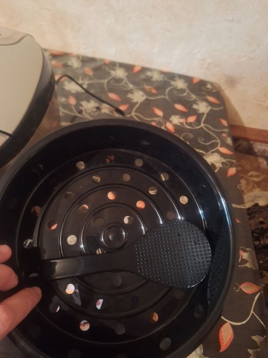 Продам мультиварка tefal новая