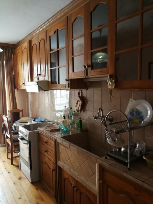 Тристаен апартамент до Богородица