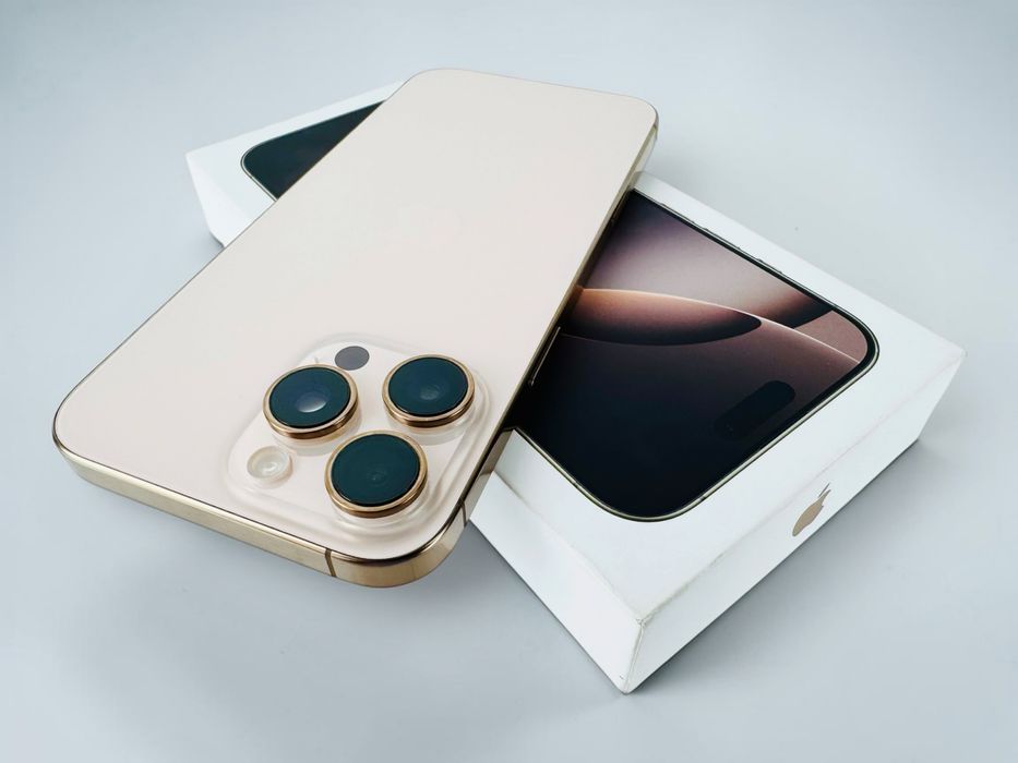 Apple iPhone 16 Pro Max 256GB Desert Titanium USA Перфектен! Гаранция!