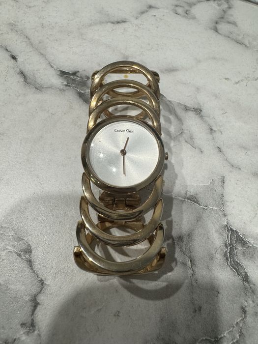 Calvin klein часы