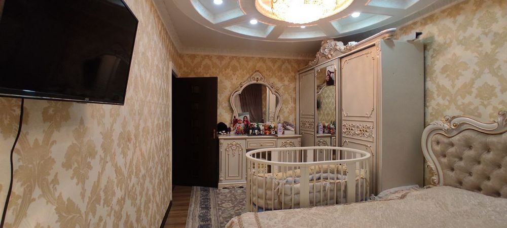 Продаётся своя квартира в центре города Ташкента