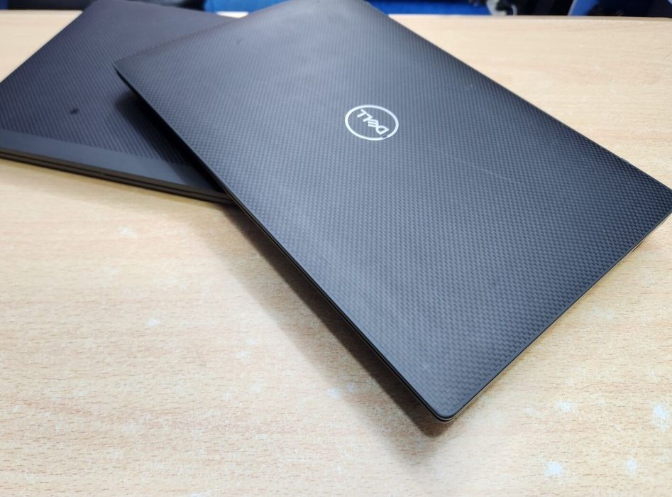 DELL i5 gen 8, Ram 12Gb, SSD, ultra rapid,taste led ,display FHD
