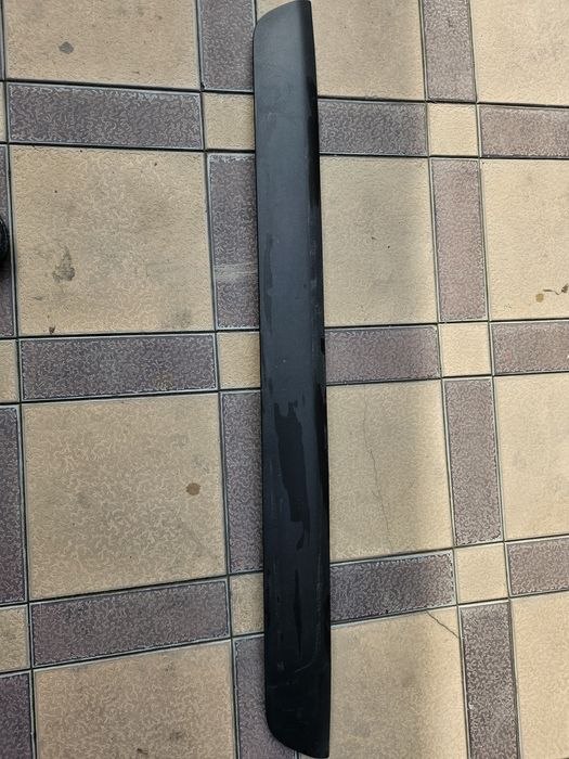 Планка багажника на Раф 4