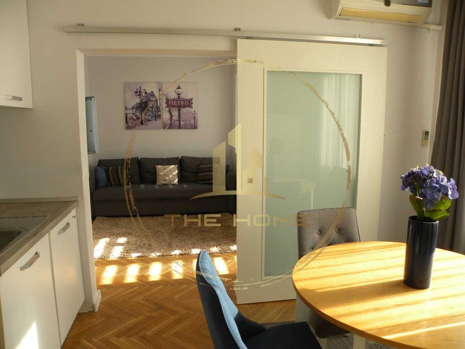 Дава се под наем Двустаен апартамент в Варна, Център - 55 кв.м за 500 € - Снимка #1