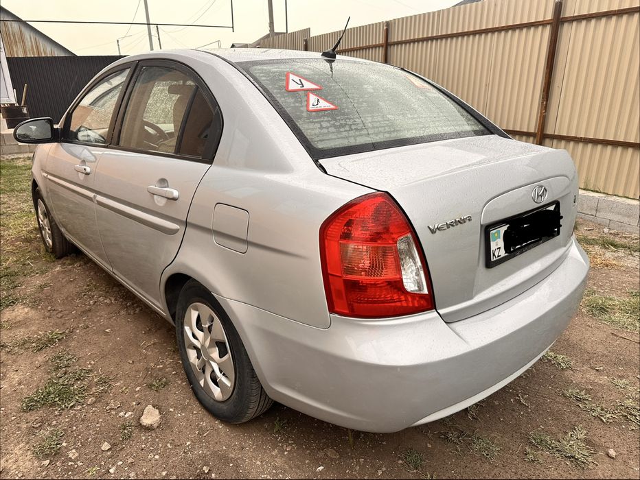 Автомашина Hyundai Verna