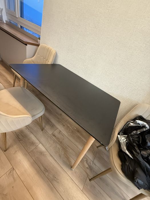 Продам стол в хорошем состоянии