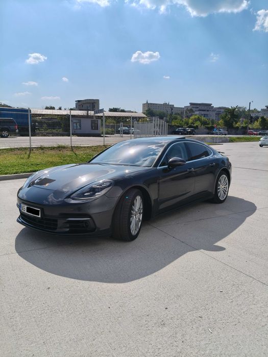Porsche Panamera 4S - GARANTIE !!!