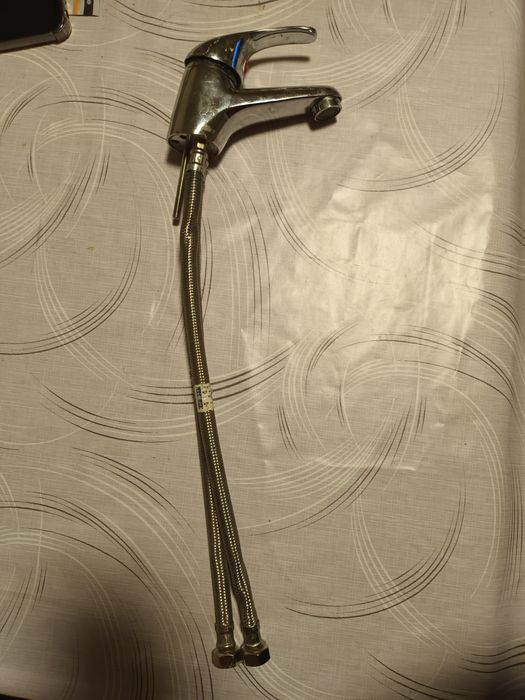 Смесител за мивка