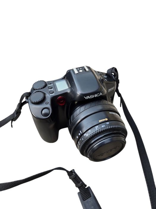 Aparat foto vechi Yashica 300