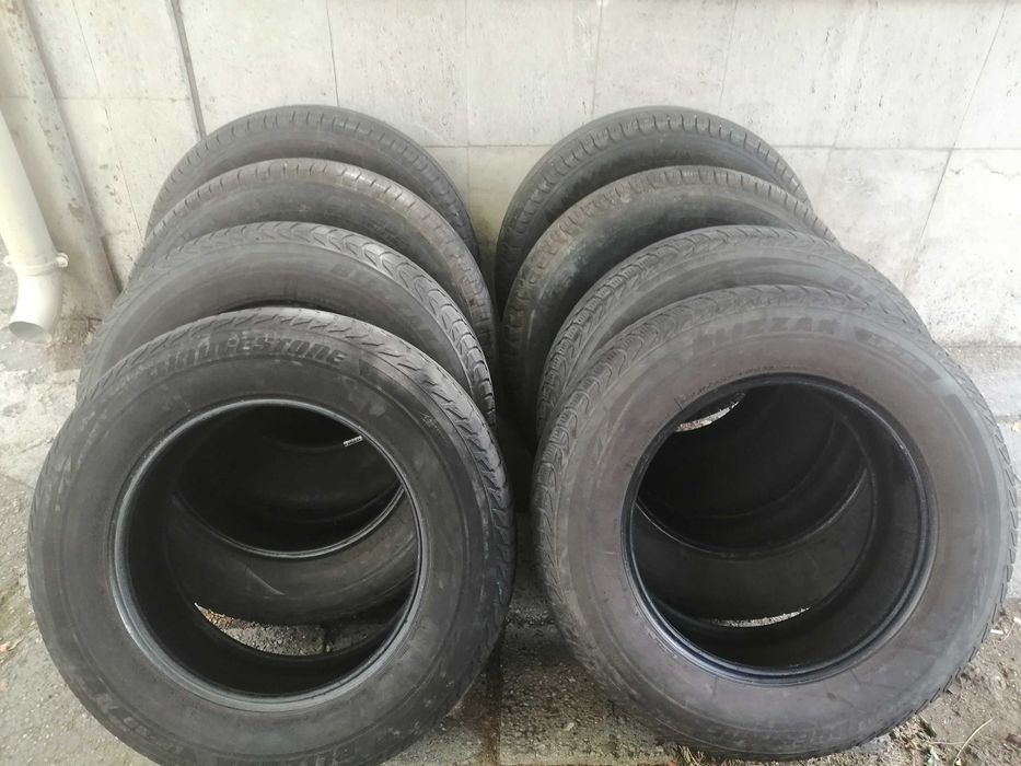 Продавам зимни  гуми втора ръка за джип.