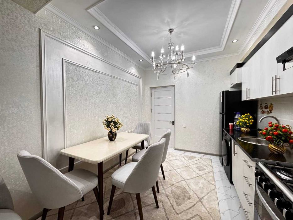 5ти комнатная  квартира  на 8 этаже 118кв/м, в Самарканде