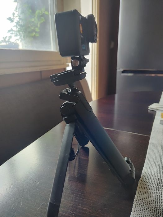 GoPro 13 black подарък стик/тринога.Чисто нова с гаранция.