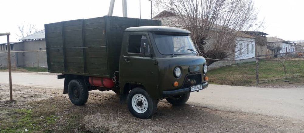УАЗ 1991й сотилади