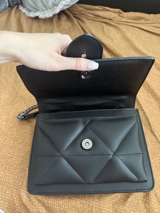 Geanta Pinko, nu e originala