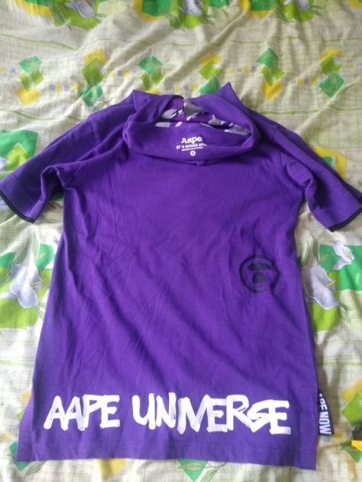 Tricou aape nou.