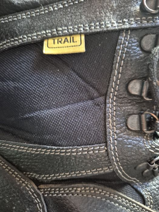 Продам  рабочие зимние ботинки.  Размер  43.