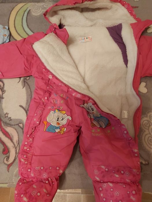 Продам комбинезоны.