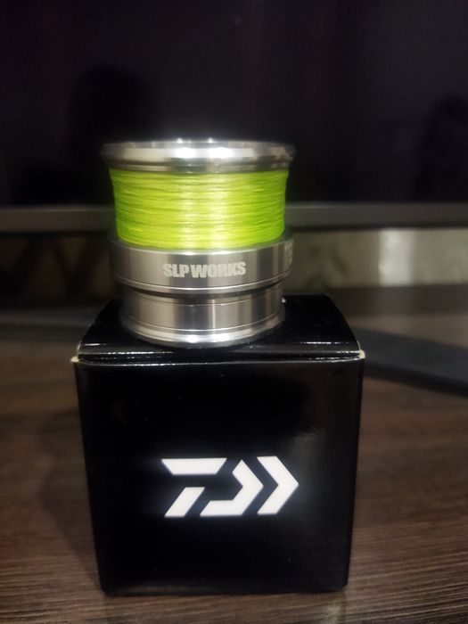 Daiwa lt шпуля 2500S.