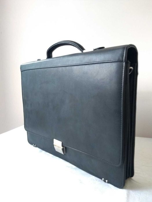 Кожена бизнес чанта