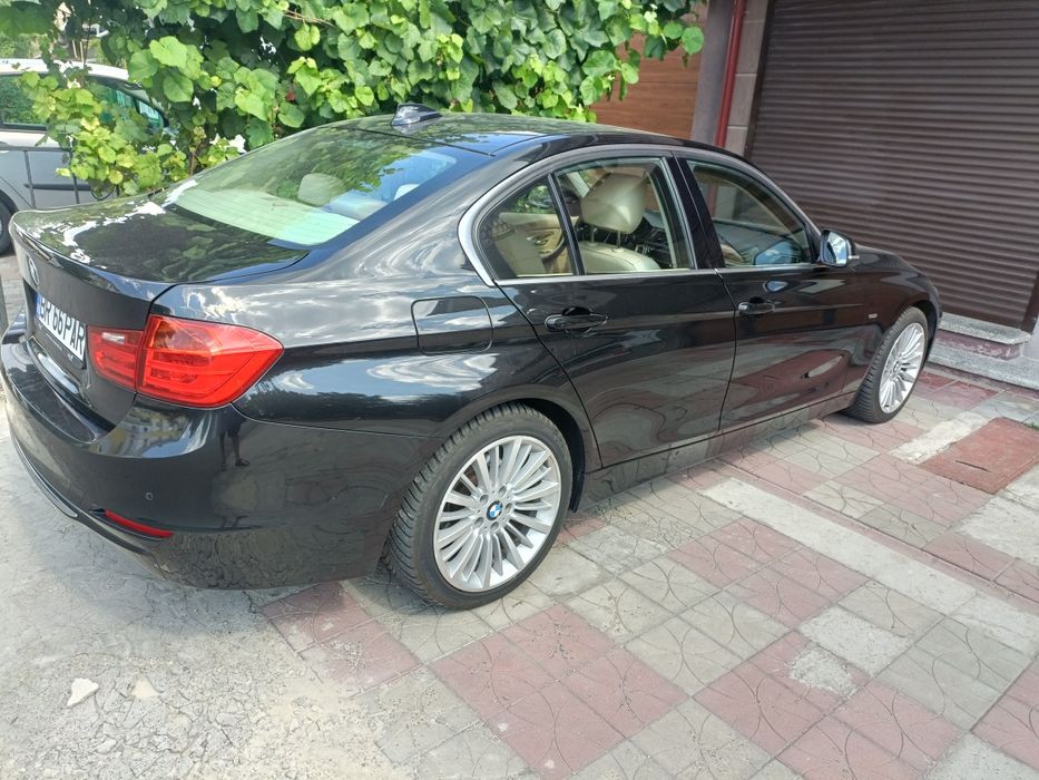 bmw f30 320d  xdrive 184cp. 9800 e
