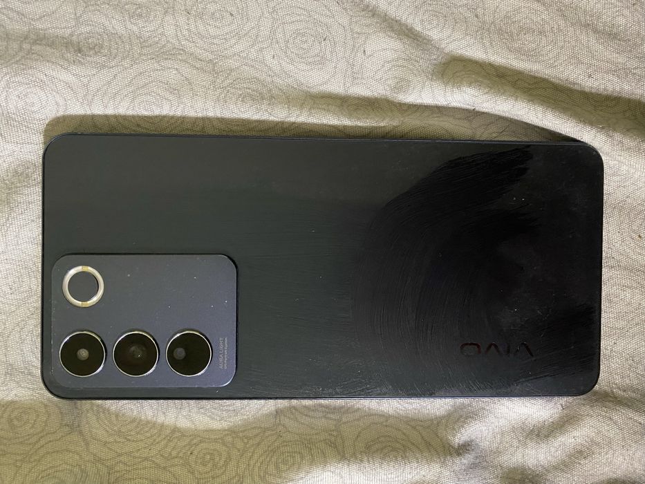 Vivo v27 e 128/8 Poco x5 pro 256/8