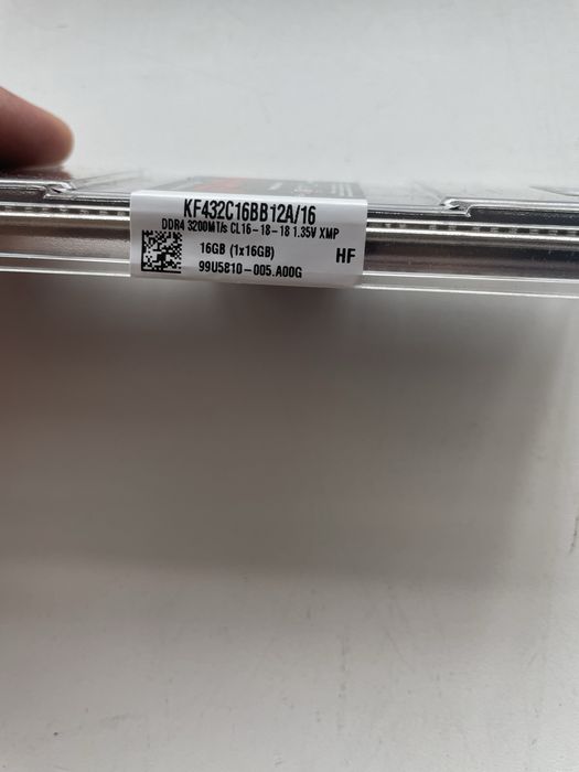 Озу 16GB DDR4 3200