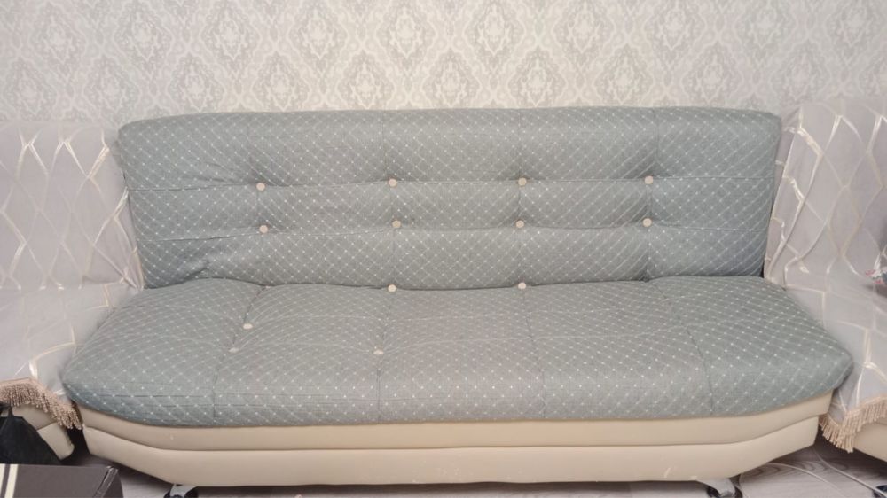 Прлдается диван