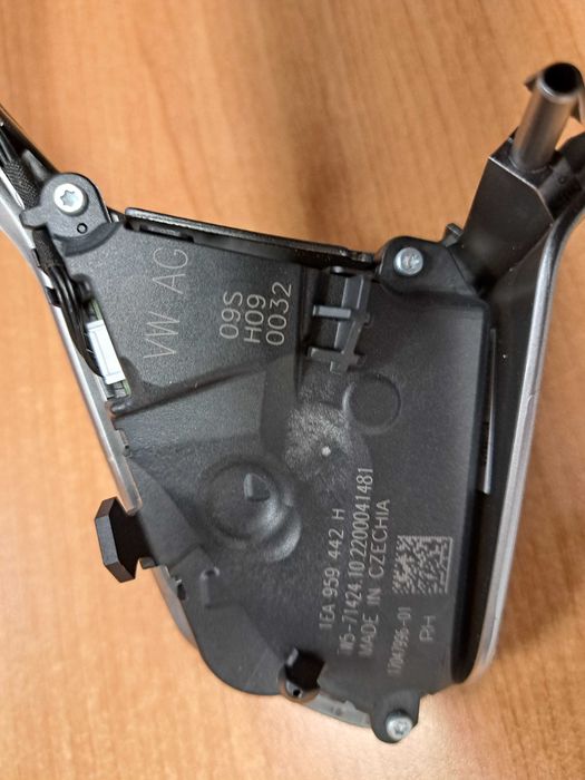 VW comenzi tactile touch volan
